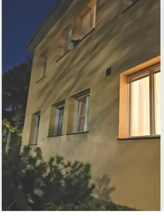 Cosy Room In Our Apartment Berlin Exterior photo